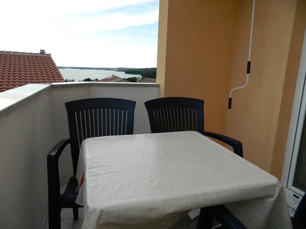 Apartment Gordana 德拉格 外观 照片