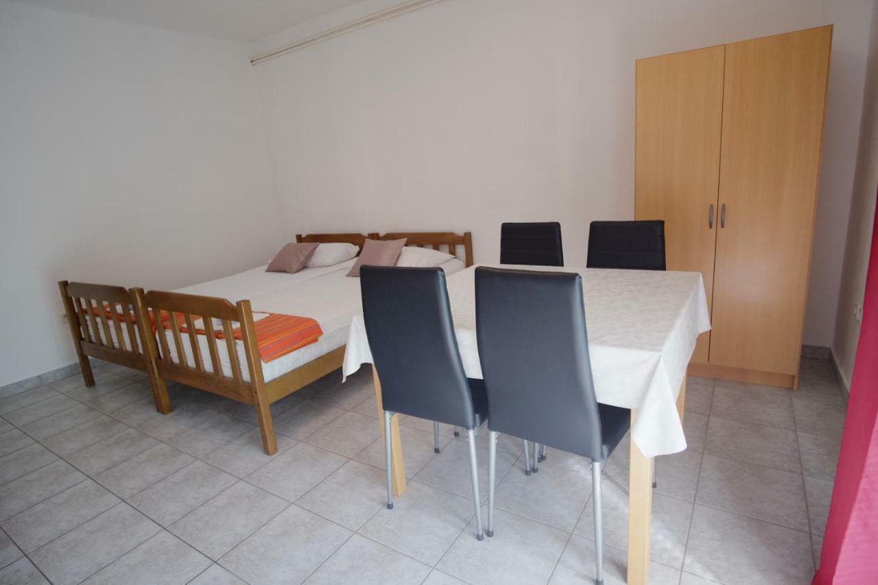 Apartment Gordana 德拉格 外观 照片